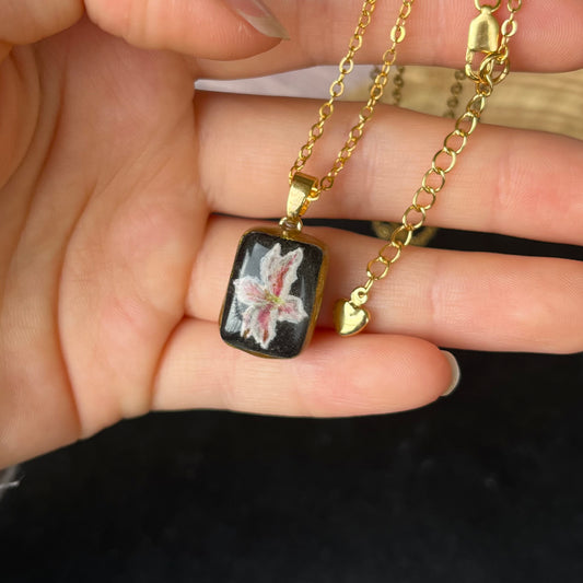 Black Lily - Necklace